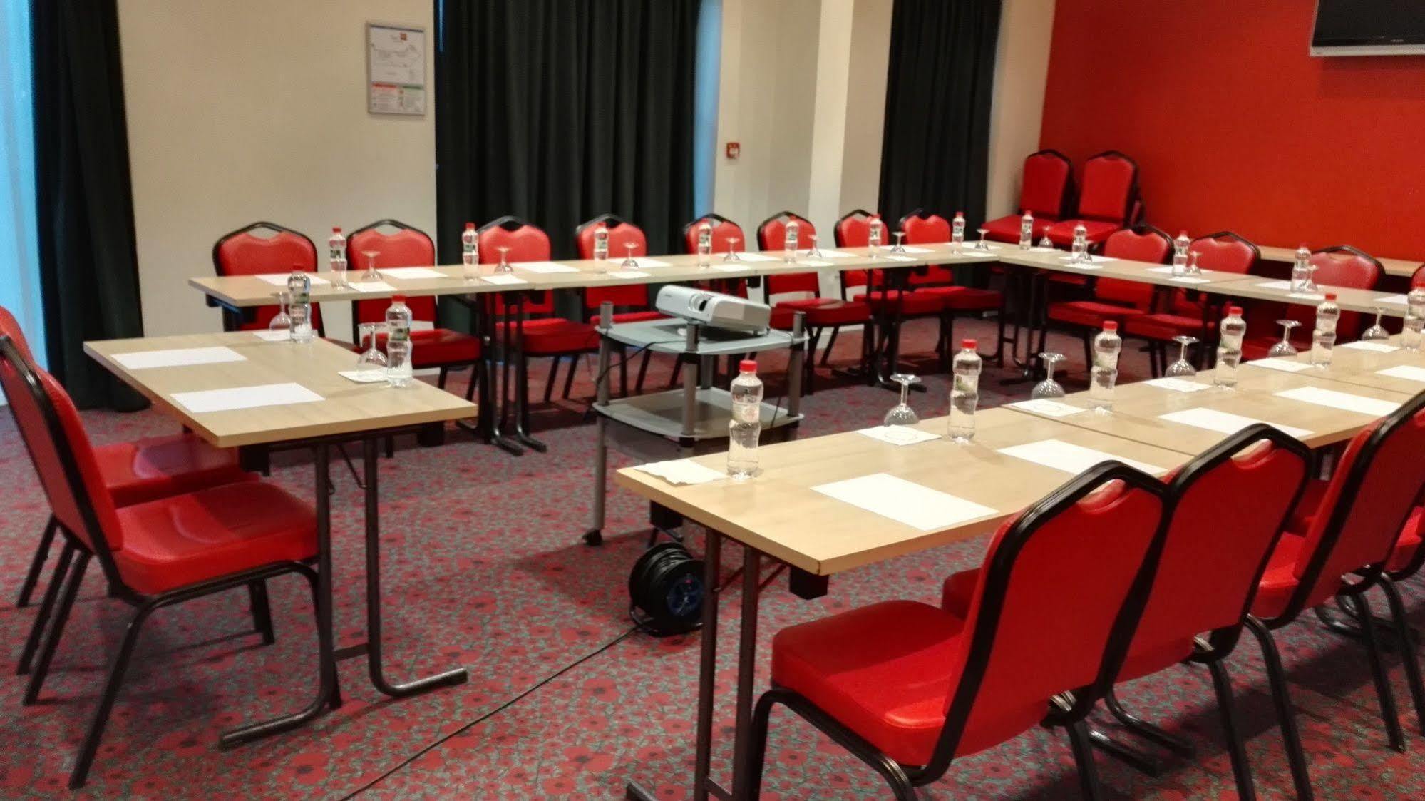 B&B Hotel Maubeuge Gare Luaran gambar